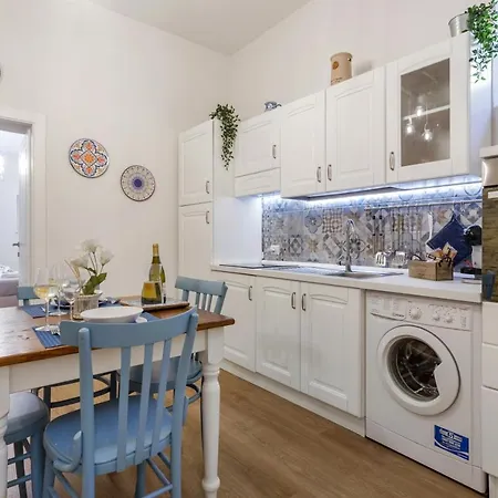 Apartment Casa Nagale- Di Charme Nel Cuore Di Ortigia A 50 Mt Dal Mare *