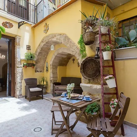 Apartment Casa Nagale- Di Charme Nel Cuore Di Ortigia A 50 Mt Dal Mare Syracuse