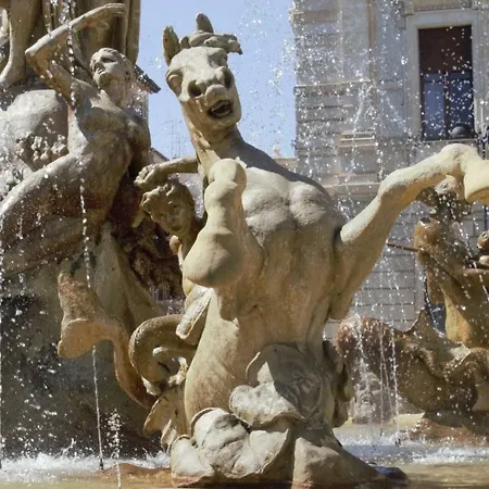 Casa Nagale- Di Charme Nel Cuore Di Ortigia A 50 Mt Dal Mare Apartment